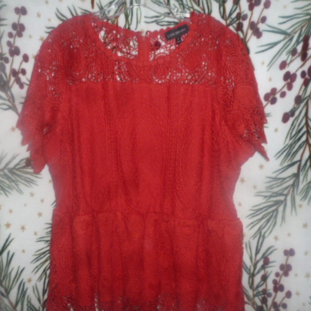 Lane Bryant Venetian red scalloped lace peplum top/ tunic Sz